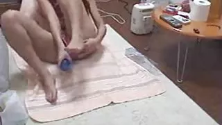 束縛兩個多汁的鬱鬱蔥蔥的女孩