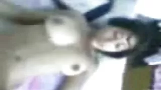 肛交機器烤苗條卡米拉